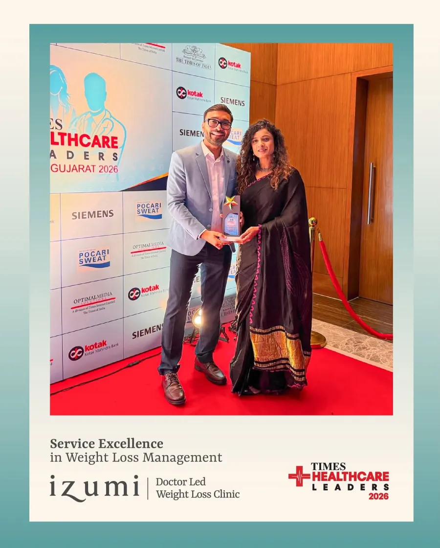 Izumi team on stage at Times Healthcare Leaders 2026, Gujarat